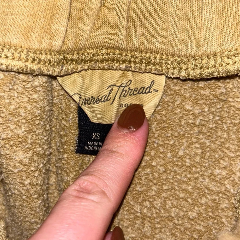 Universal Thread Fleece Sweatpants - Picture 2 of 2